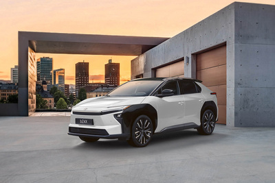 JAUNAIS PILNĪBĀ ELEKTRISKAIS TOYOTA bZ4X