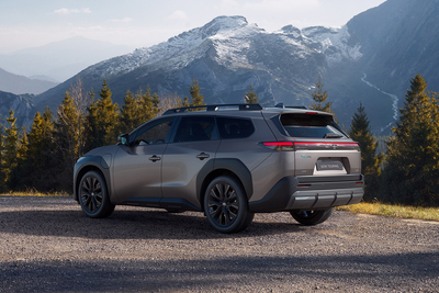 JAUNAIS PILNĪBĀ ELEKTRISKAIS TOYOTA bZ4X TOURING